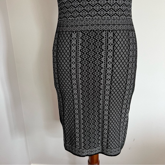 BCBG Max Azria Women Size L Black Jose Dress Fitted Geometric knit NWT Stretch - Picture 4 of 5